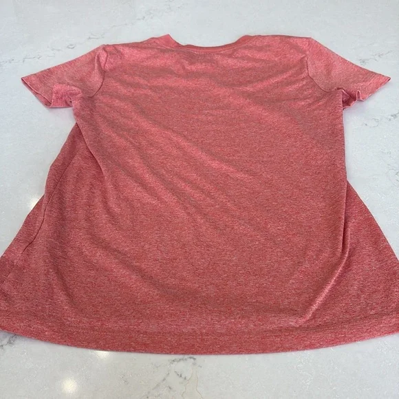 3 Nike athletic tshirts! - Picture 4 of 10